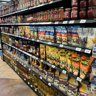 a grocery store aisle