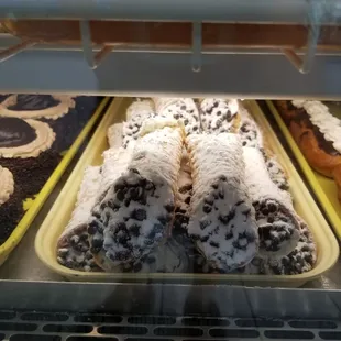 Cannoli's