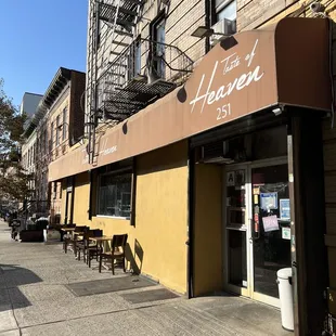 Outside of restaurant (November 2021)