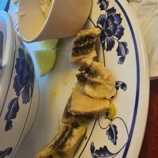 sliced bananas on a plate