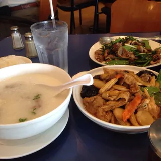 Minced Beef, Squid, Pig Skin and Peanut with Congee