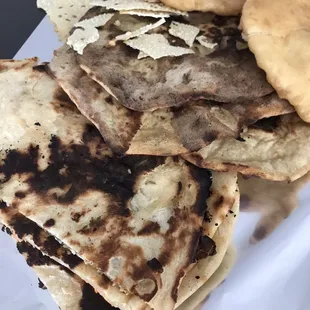 Mixed bread Garlic Naan, Roti, and more