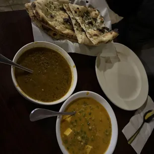 Daal makhni. Matar paneer. Garlic naan. Onion kulcha. Jeera rice.
