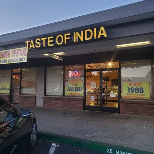 the outside of the restaurant