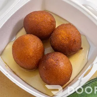 food, dough desserts, donuts