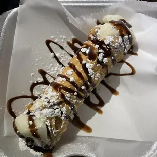 Had to get a cannoli to go!