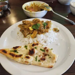 Chicken currt, naan and rice