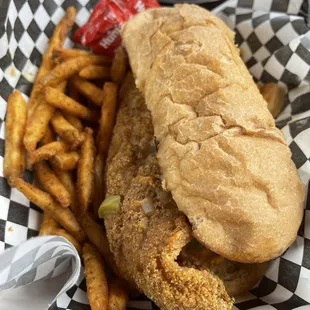 Catfish PoBoy