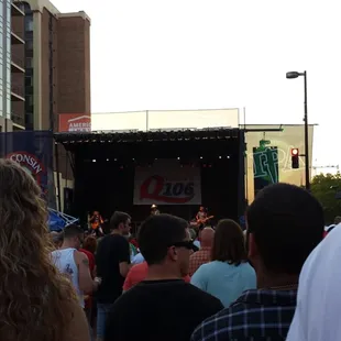 different bands playing on each corner of the Capitol!
