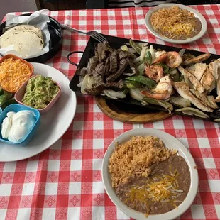 Parrillada for 2-3