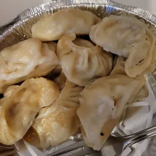 chicken momos