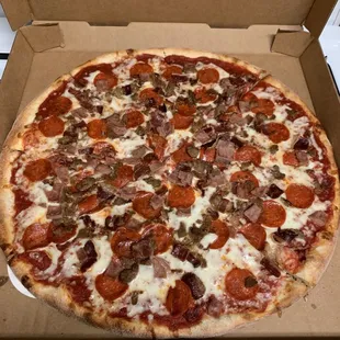 All Meat Pizza - 18&quot;