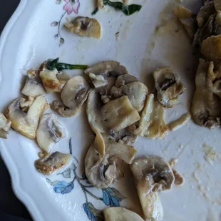 $13 for soggy spinach crepes with rubbery canned mushrooms. Crepe was poorly cooked/raw, as well.