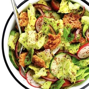 Fattoush salad.