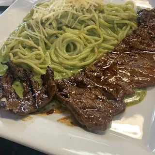 Churrasco con Tallarin Verde