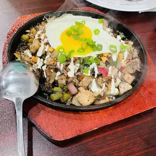 sizzling pork sisig