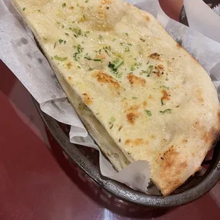 Garlic naan