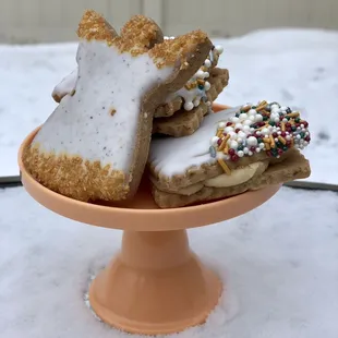 Scottish spiced shortbread angel and butter pecan cookie sandwiches