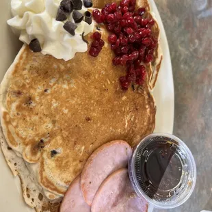 Lingonberry pancakes