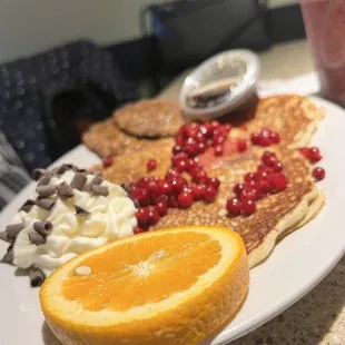 Pancakes with lingonberries &amp; 2 sausages