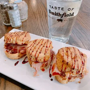 Country ham biscuits