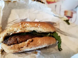 Dees Vegan To Go Cafe