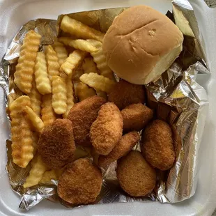 Kids meal chicken nuggets and fries