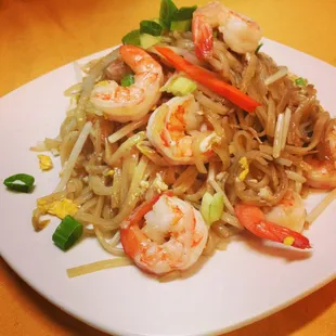 Pad Thai with shrimp