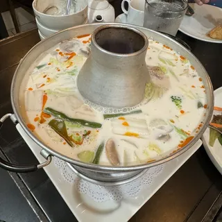 Tom Khar Soup (Hot Pot)