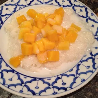 Sweet Rice with Mango Ice Cream