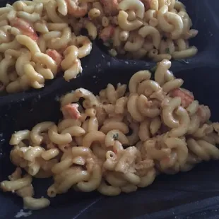 Mac n cheese with crawfish