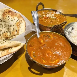 31. Mushroom Tikka Masala, @25. Nawaratan Korma, @69. Garlic Herbal Naan