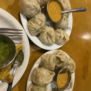 Lukshya Ko Momo (8 Pieces)