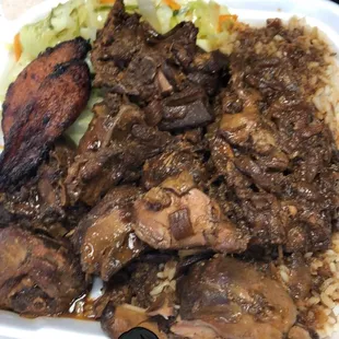 Brown stew chicken