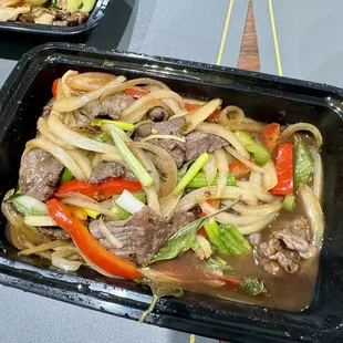 E3. Spicy Basil with beef