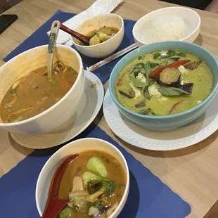 C2. Green Curry S02. Tom Kha Soup  Delicious!!