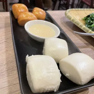 A23. / Fried Steamed Bun (6 Pcs)