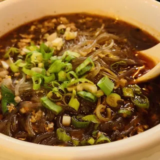 J5. / Chongqing Numbing Spicy Noodle
