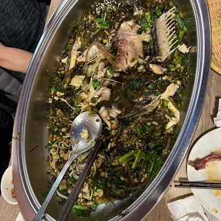 / Taste Spicy Pickled Veggie Live Whole Fish