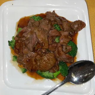 H10. / Beef w/ Broccoli