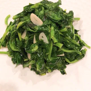 I9. / Stir-Fried Pea Sprouts w/ Garlic