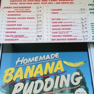 shows a banana pudding