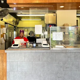 08-07-22 Taste This front counter