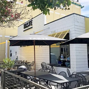 tables and chairs outside a restaurant