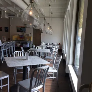 Quick lunch on Saturday. This place is legit.