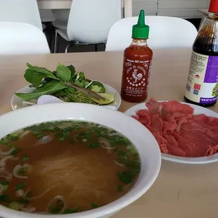 Pho tai