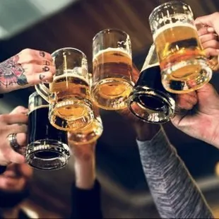 Celebrate with friends at Tastebuds Live!