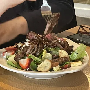 Steak salad