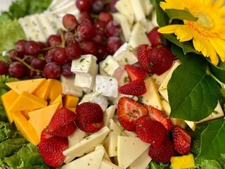 An Apple A Day Catering & Meg's Cafe