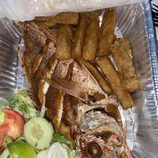 Snapper, yucca, salad